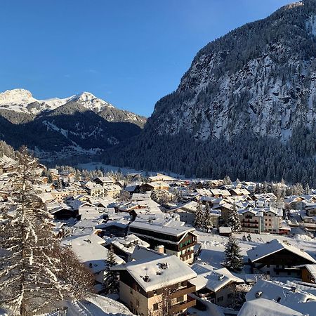 Hotel Stella Montis Campitello di Fassa Esterno foto