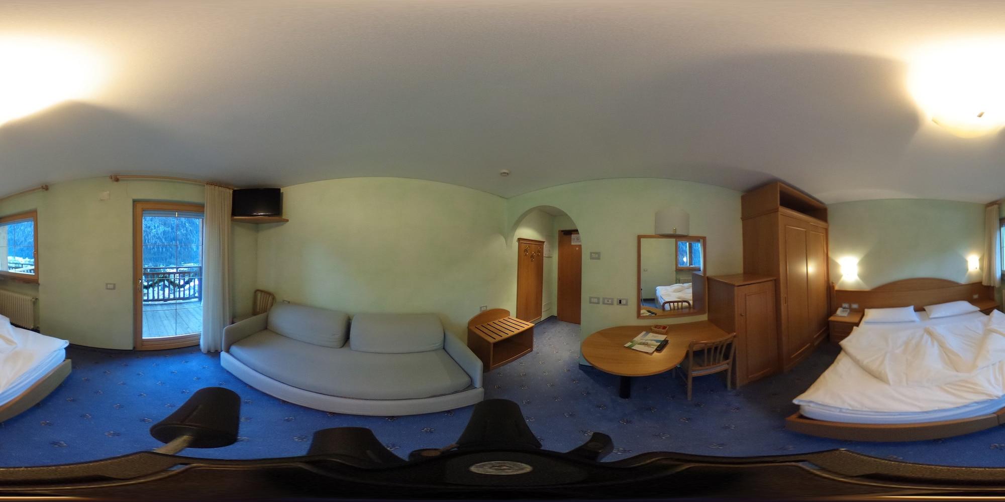 Hotel Stella Montis Campitello di Fassa Esterno foto