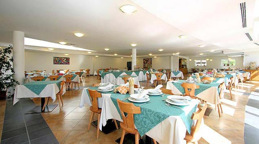 Hotel Stella Montis Campitello di Fassa Esterno foto