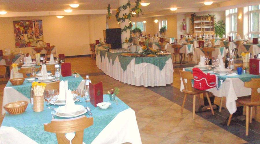Hotel Stella Montis Campitello di Fassa Esterno foto