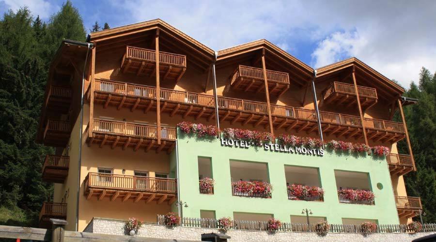 Hotel Stella Montis Campitello di Fassa Esterno foto